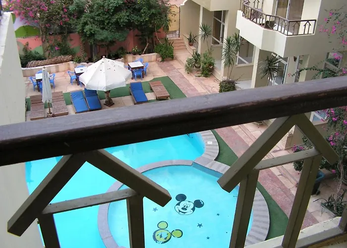 Apartmanhotel Paradise Hill 3*