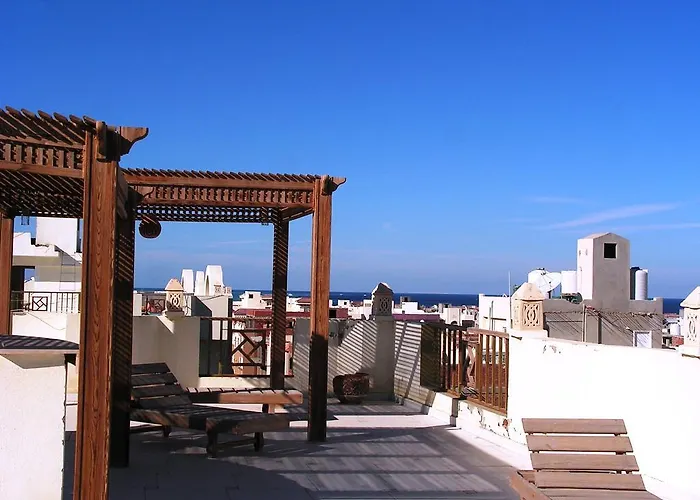 Paradise Hill Apartmanhotel Gurdaka