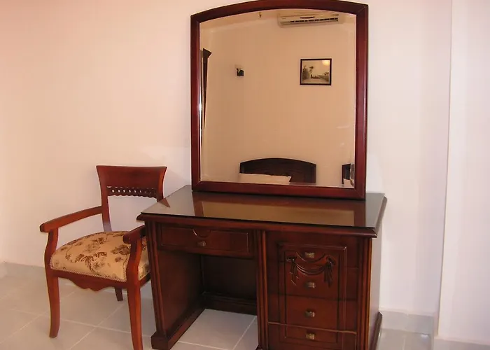 Paradise Hill Apartmanhotel